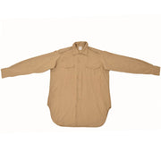 Camisa francesa M47 de algodón usada color arena con bolsillos en el pecho y hombreras