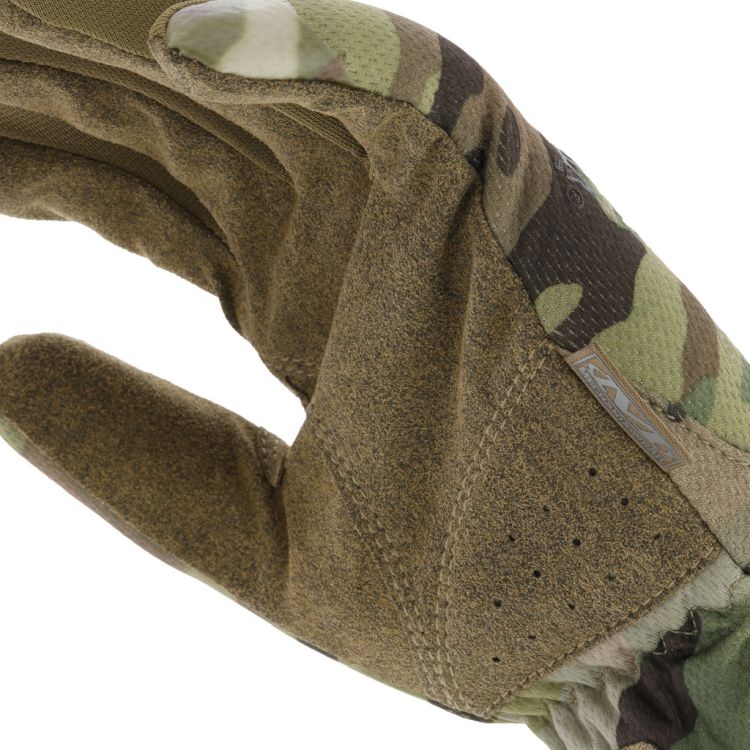 Imagen de los guantes FASTFIT, equipo de protección laboral certificado