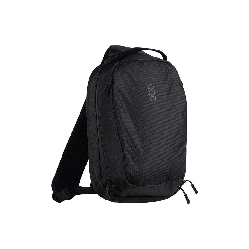 Mochila bandolera FADE SLING gris en nylon 210D rip-stop para transporte discreto de pistolas y PDW