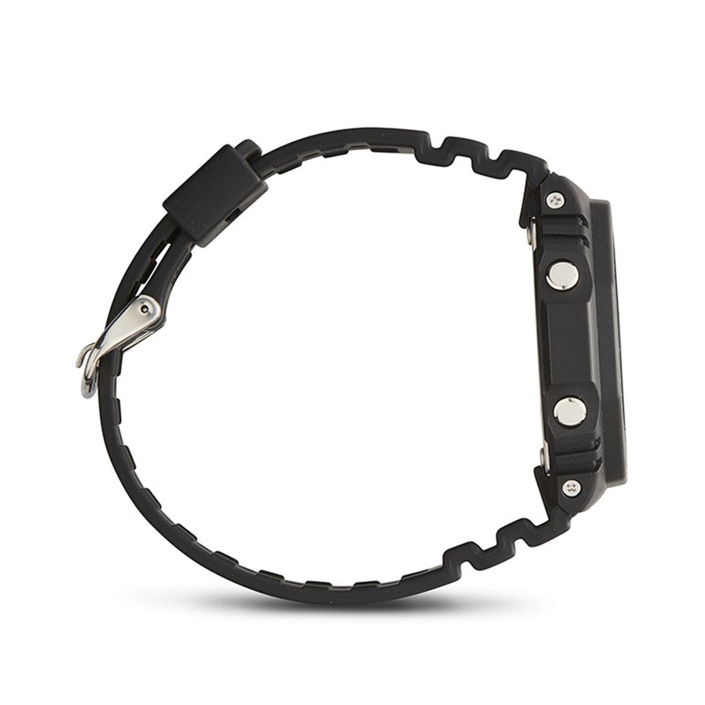 Reloj deportivo para hombre GA-2100-1A en negro y gris, carcasa de plástico reforzado con fibra de carbono