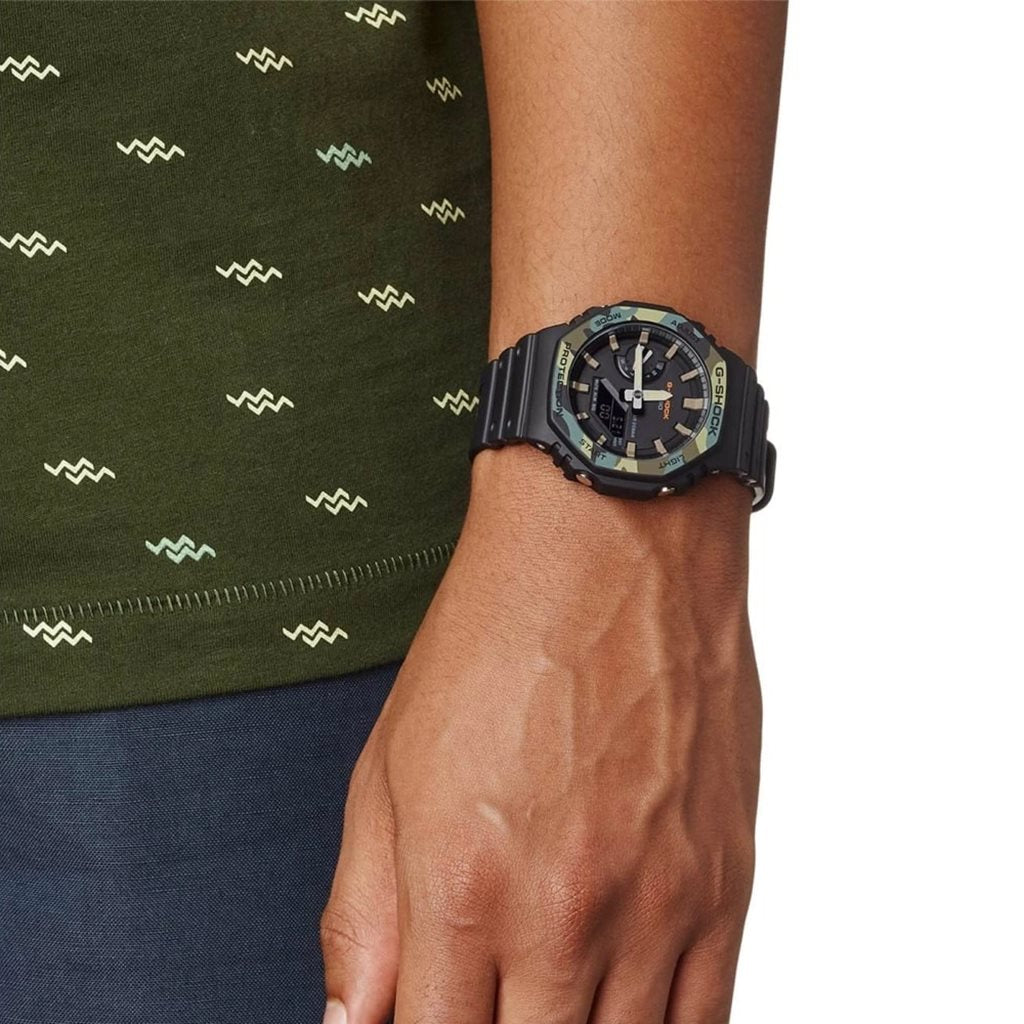 Reloj deportivo para hombre GA-2100SU-1A CCE con carcasa de plástico reforzada con fibra de carbono
