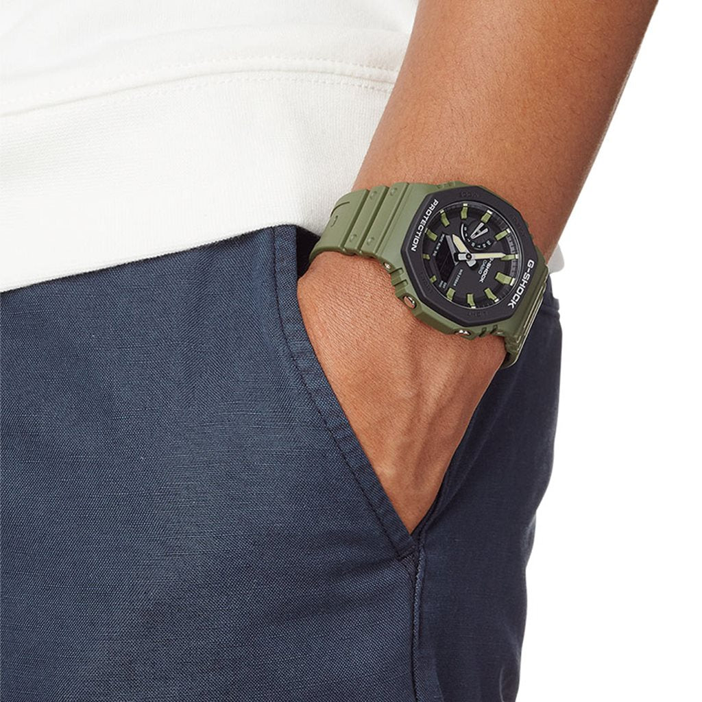 Reloj deportivo para hombre GA-2100SU-1A CCE con carcasa de plástico reforzada con fibra de carbono