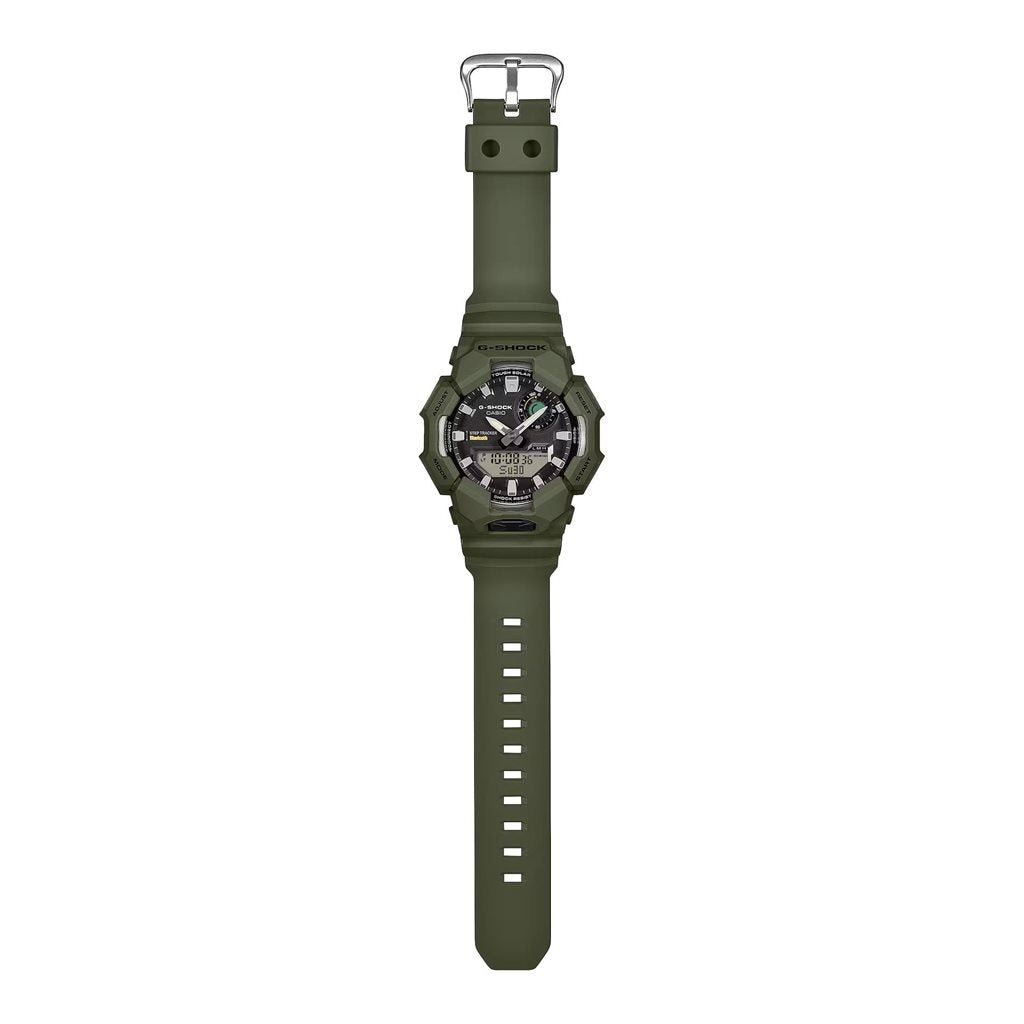 Reloj deportivo G-SHOCK GA-B010 negro en primer plano