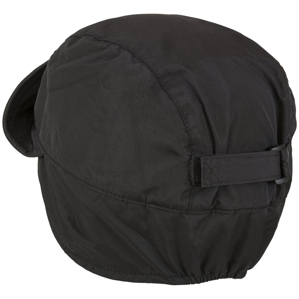 Gorro MOUNTAIN impermeable negro con forro microfleece y cobertura para orejas