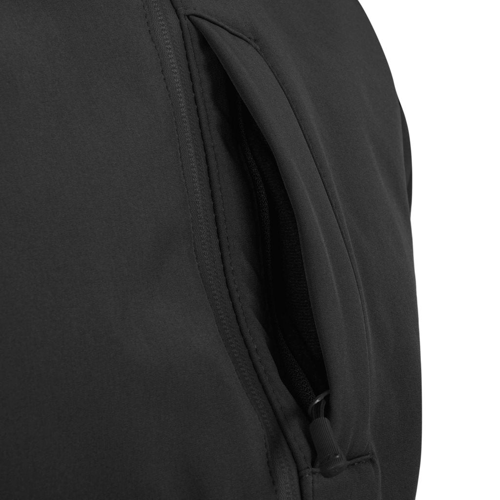 Chaqueta softshell ODIN negra de HIGHLANDER, corte anatómico y tres bolsillos