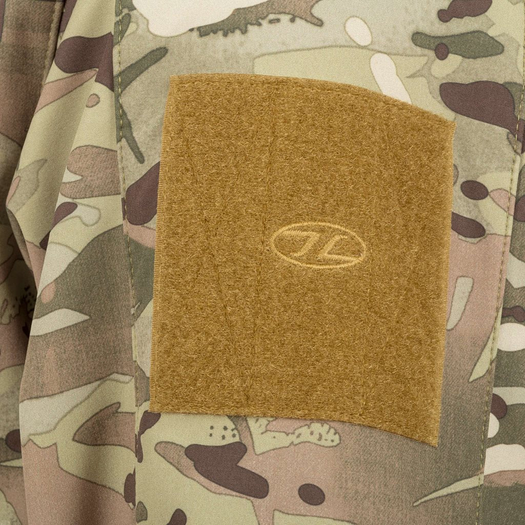 Bunda ODIN softshell de HIGHLANDER, chaqueta softshell con corte anatómico y tres bolsillos