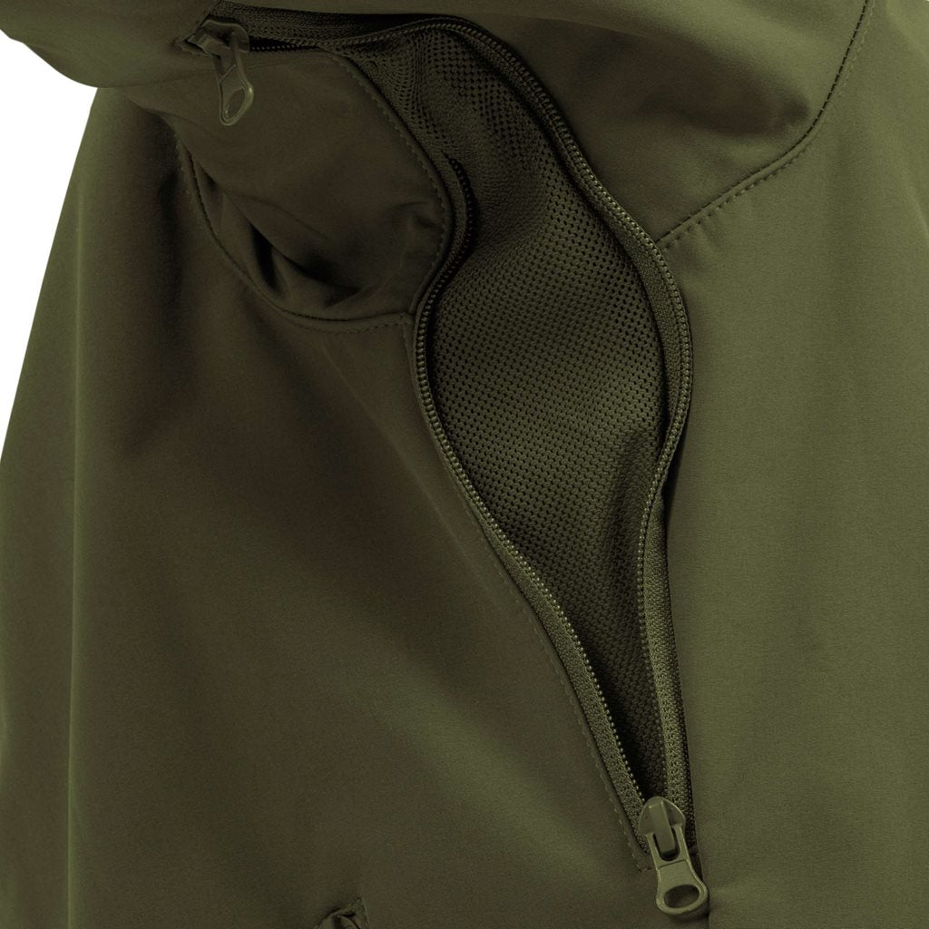 Chaqueta Softshell ODIN HIGHLANDER verde con corte anatómico y tres bolsillos