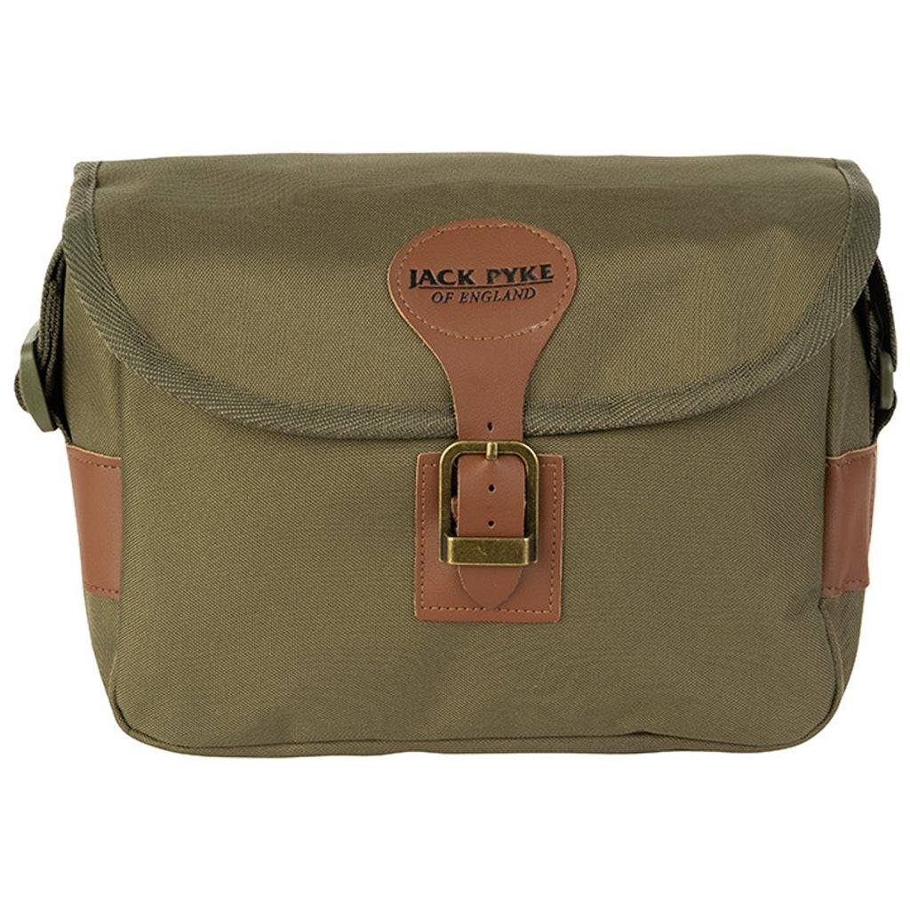 Bolsa de cartuchos de caza verde con una hebilla