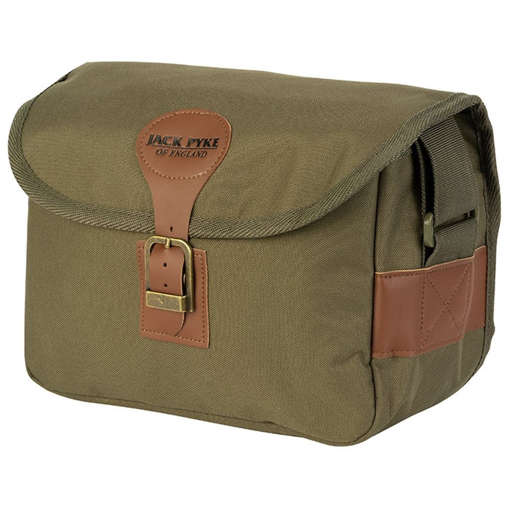 Bolsa de cartuchos de caza verde con una hebilla