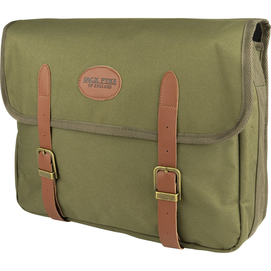 Bolsa de caza CARTRIDGE verde con dos hebillas y detalles en cuero, bandolera estilo ingles
