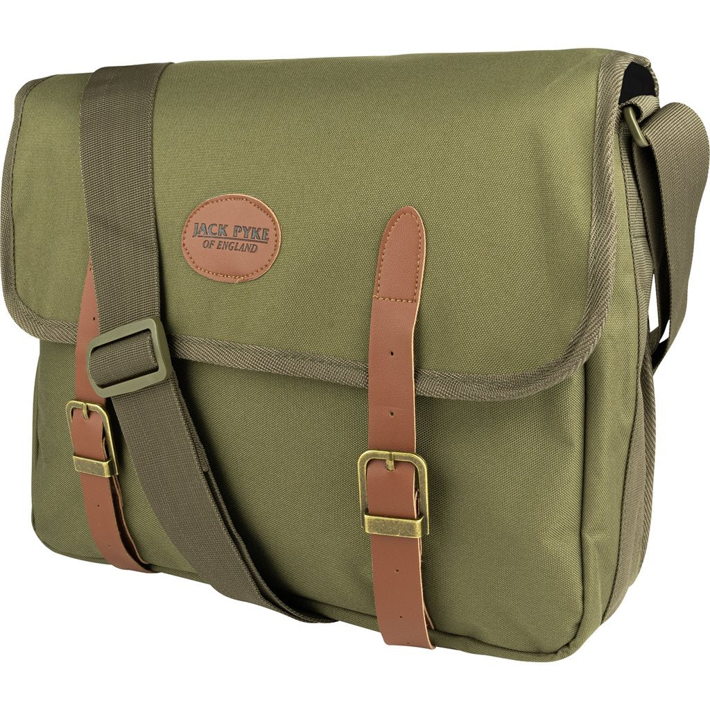 Bolsa de caza CARTRIDGE verde con dos hebillas y detalles en cuero, bandolera estilo ingles