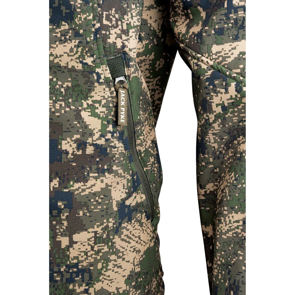 Chaqueta softshell DIGICAM en camuflaje, vista frontal con cierre central y tres bolsillos
