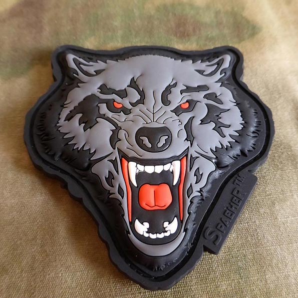 Parche de plástico con lobo rugiente en relieve 3D y velcro, diseño colorido