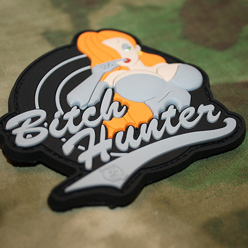 Parche plástico VELCRO 'BITCH HUNTER' Multicam, aprox. 8x8 cm