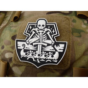 Parche plástico 3D GHOST SHIP SKULL negro y blanco con velcro 8,8 x 8,5 cm