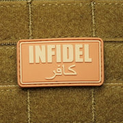 Parche plástico INFIDEL DESERT para panel velcro, aprox. 5 x 3 cm