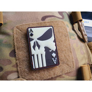 Parche PVC 3D PUNISHER Ace of Spades que brilla en la oscuridad, velcro, 6,7 x 4,4 cm