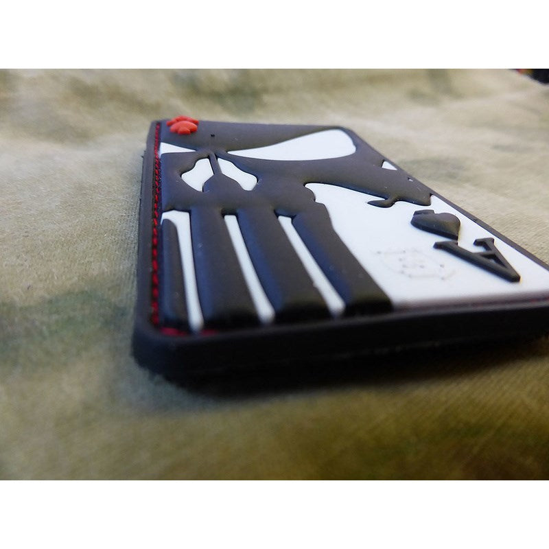 Parche PVC 3D PUNISHER Ace of Spades con velcro, motivo calavera y as de picas, 6,7x4,4 cm