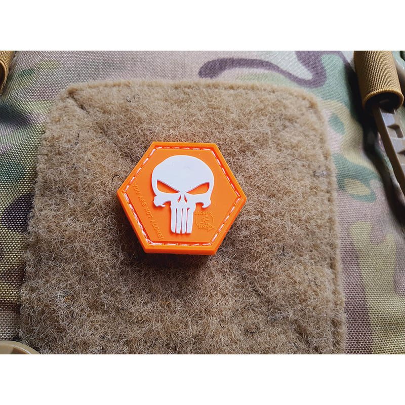 Parche PUNISHER hexagonal de plástico negro con velcro y motivo de calavera, 3,8 x 3,3 cm