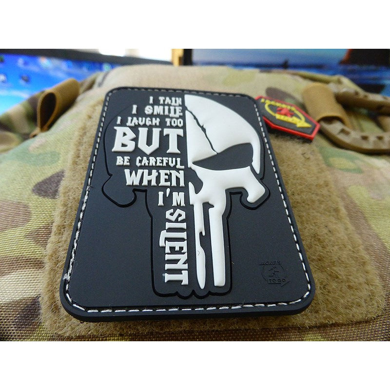 Parche plástico SILENT PUNISHER con velcro, borde cosido blanco, diseño 3D, 8,8 x 6,2 cm