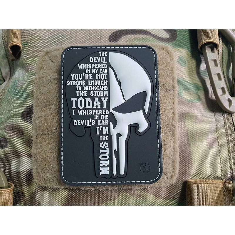 Parche plástico STORM PUNISHER con velcro, calavera 3D, 8,6 x 6,2 cm