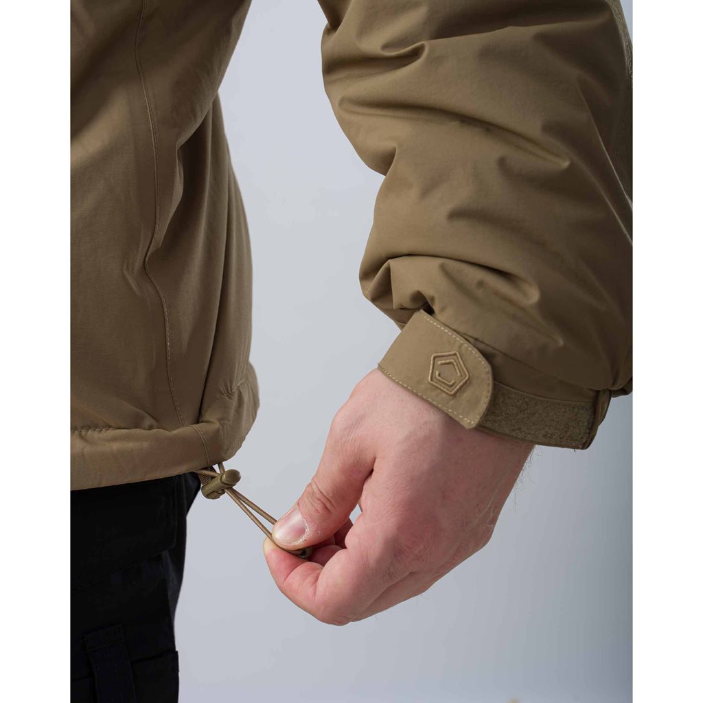Chaqueta Logan Level 7 Extreme Coyote en color coyote, vista frontal