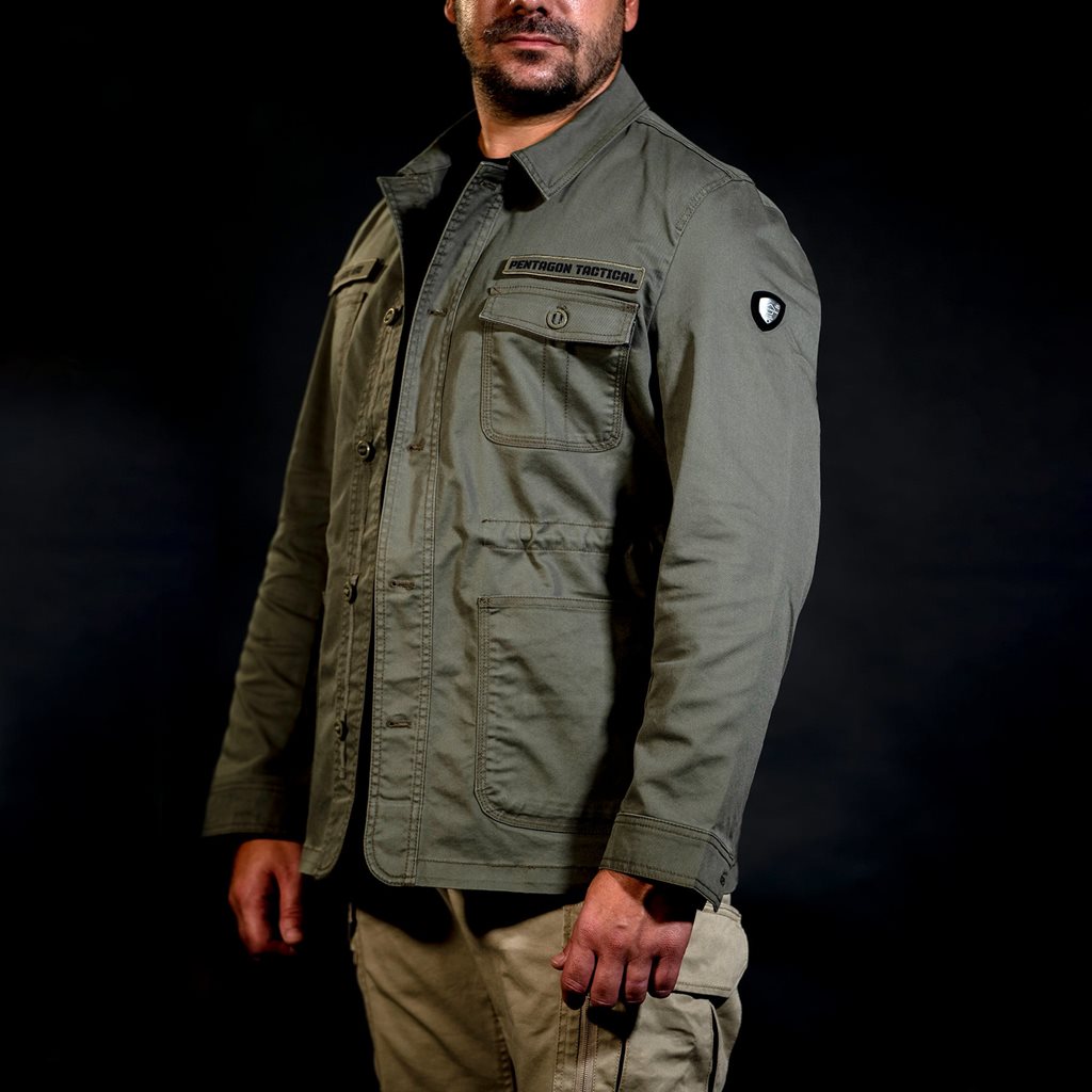 Imagen de la Chaqueta Rogue Hero Field en tejido twill con varios bolsillos