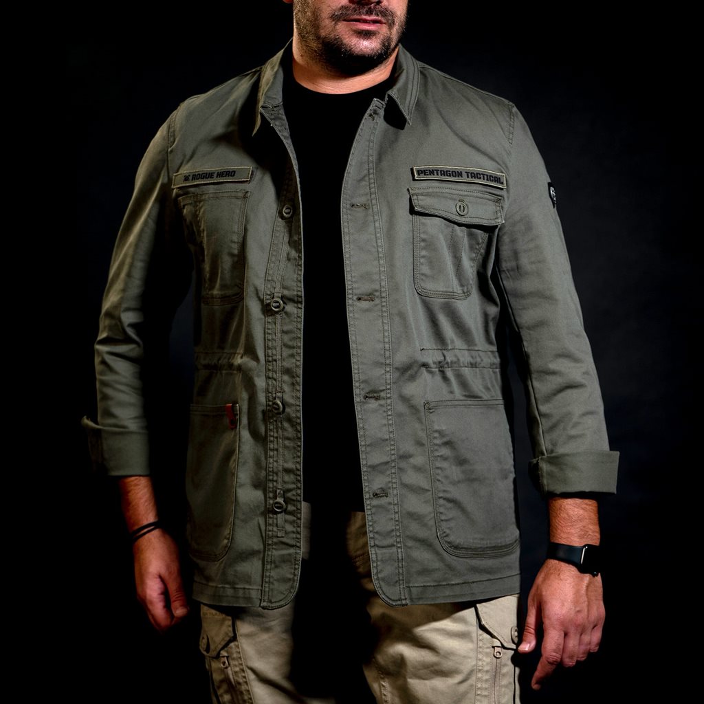 Imagen de la Chaqueta Rogue Hero Field en tejido twill con varios bolsillos