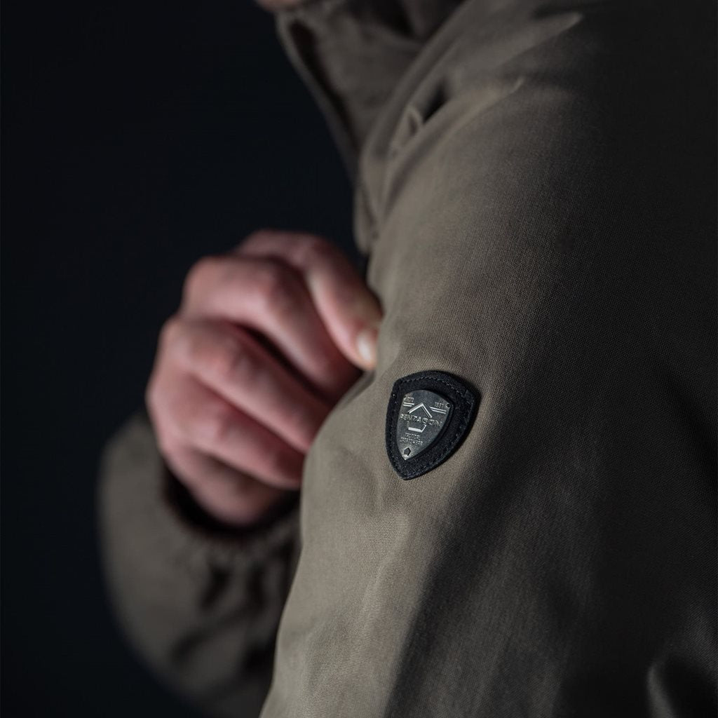 Chaqueta Neutron Hybrid Primaloft® vista frontal