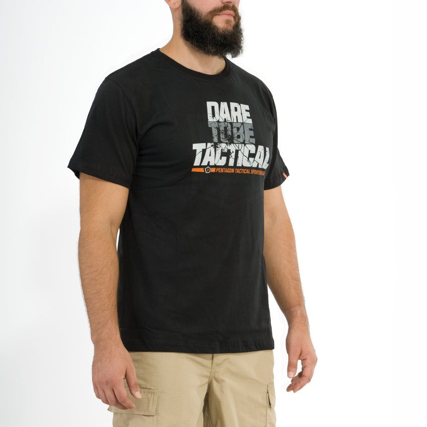 Camiseta DARE TO BE TACTICAL negra de PENTAGON con motivo