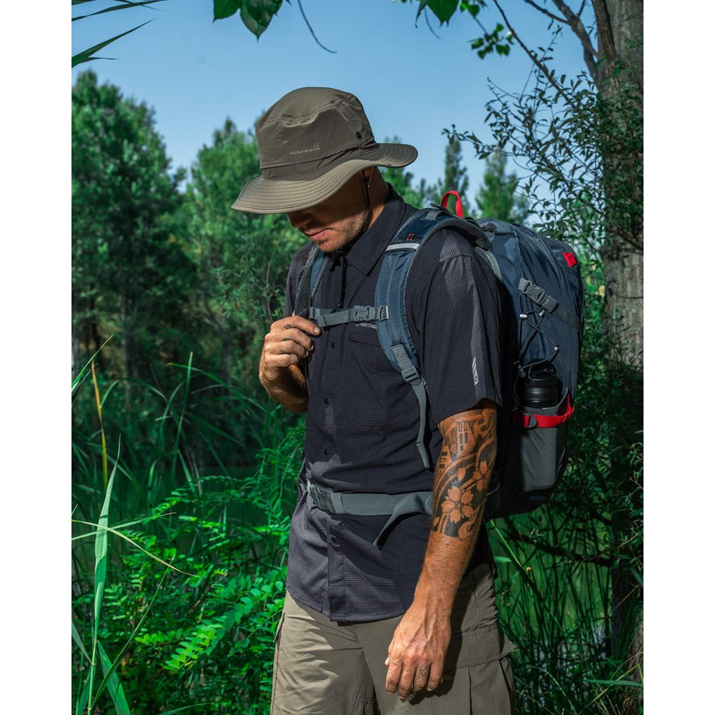 Sombrero ROO SAFARI ligero, hecho en material mixto resistente