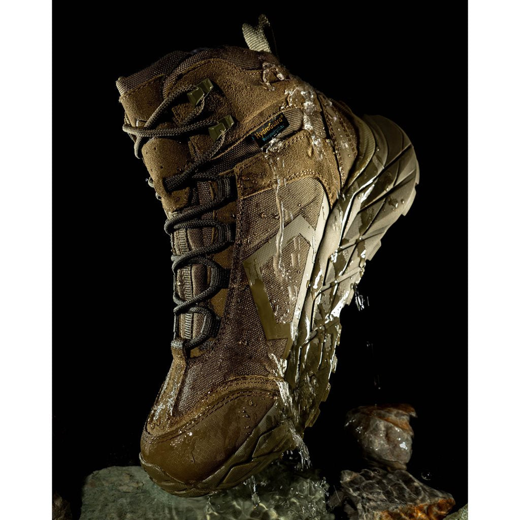 Botas GRAVITY TREKKING 6 WP color coyote, diseño trekking con cordones