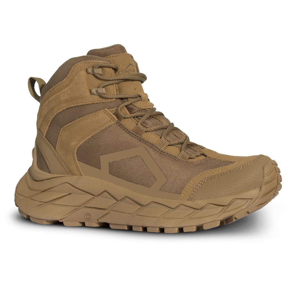Botas GRAVITY TREKKING 6 WP color coyote, diseño trekking con cordones