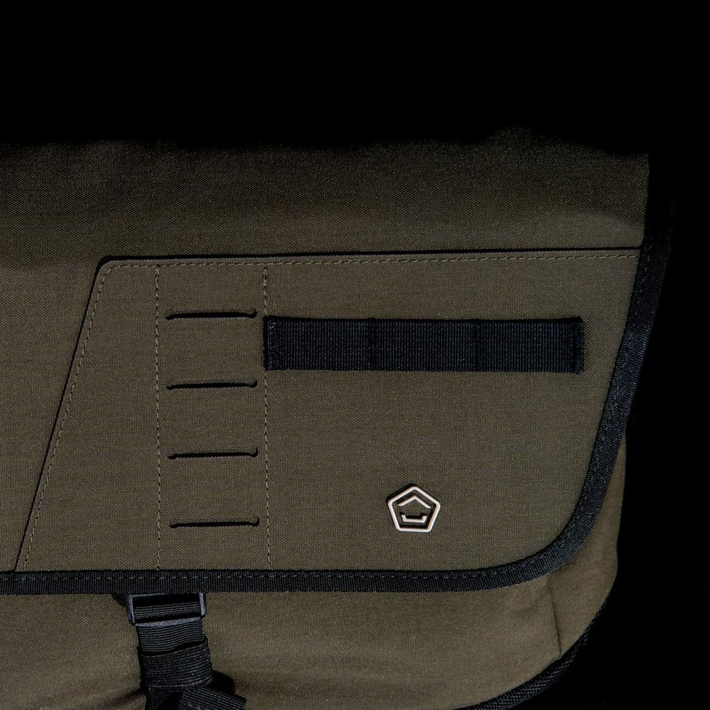 Bolsa bandolera CONSUL SIDE MESSENGER negra, impermeable, diseño vertical para equipo sensible