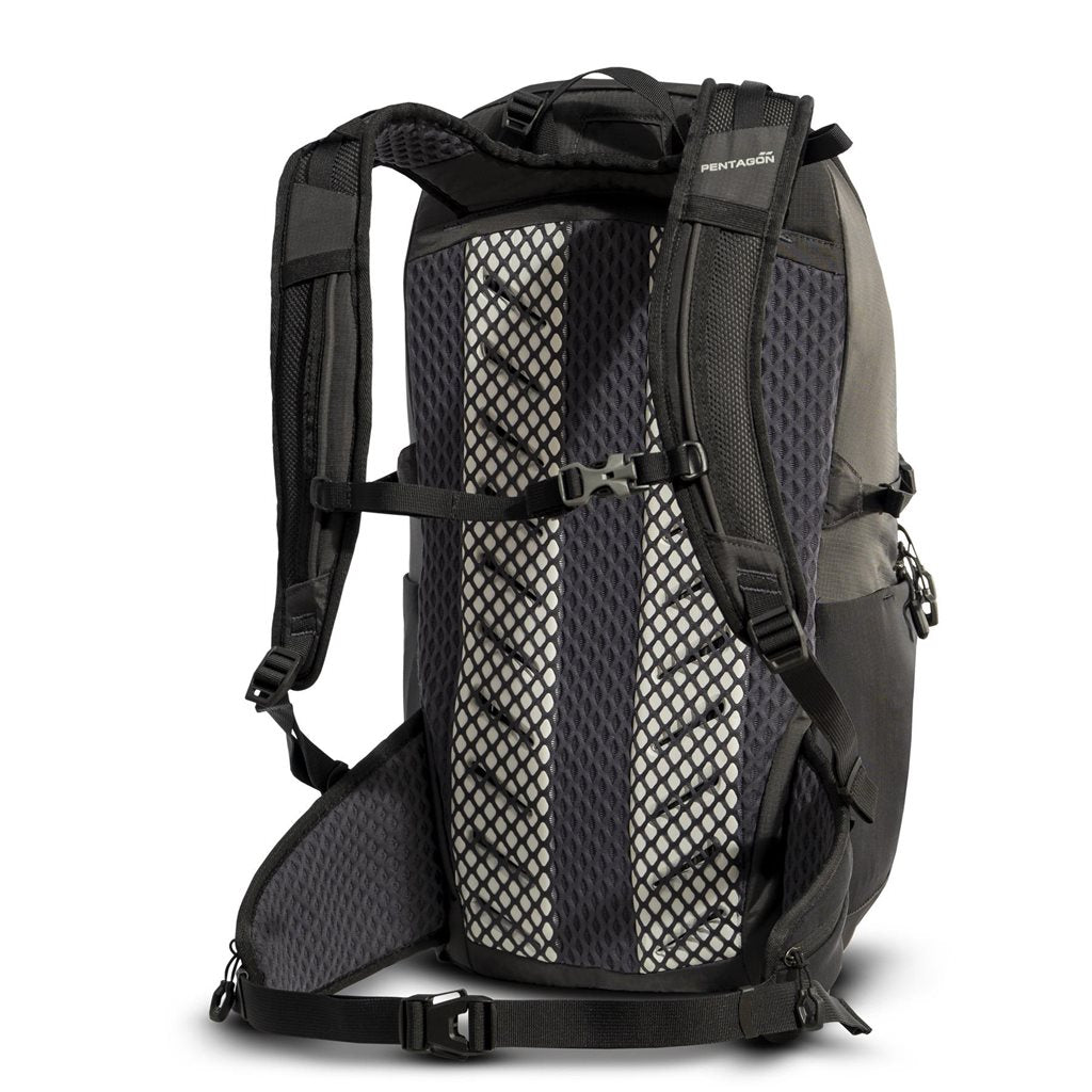 Mochila MINOR 28 L negra, ligera y resistente, material reciclado certificado Blue Sign, sin PFC