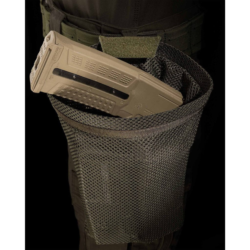 Funda plegable de malla AMINA negra, perfil bajo