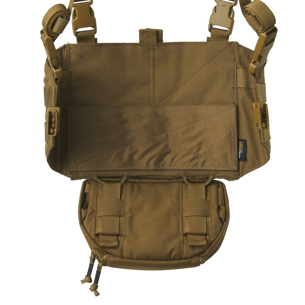 Chaleco chest rig CHICOM Cordura negro con tres bolsas para cargadores AR/AK