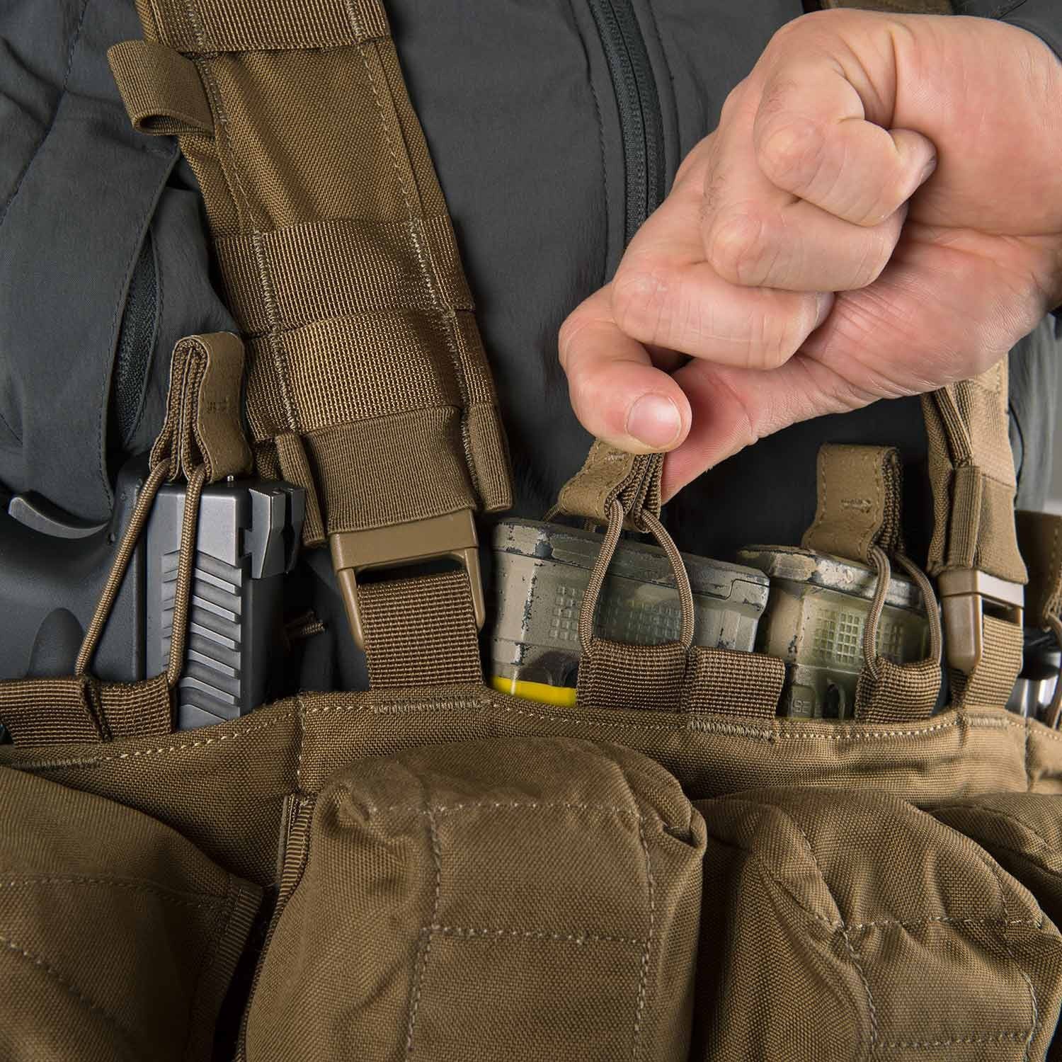 Chest Rig GUARDIAN Cordura Verde, pechera táctica con varias bolsas portacargadores y fundas universales