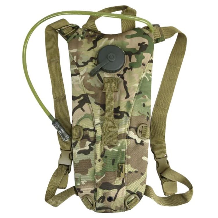 Mochila de hidratación AQUA 2 L en camuflaje BTP, material 600D Tac-Poly y depósito extraíble de 2 litros