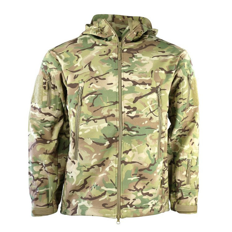Chaqueta softshell Tactical Patriot camuflaje, vista frontal con capucha y bolsillos con cremallera