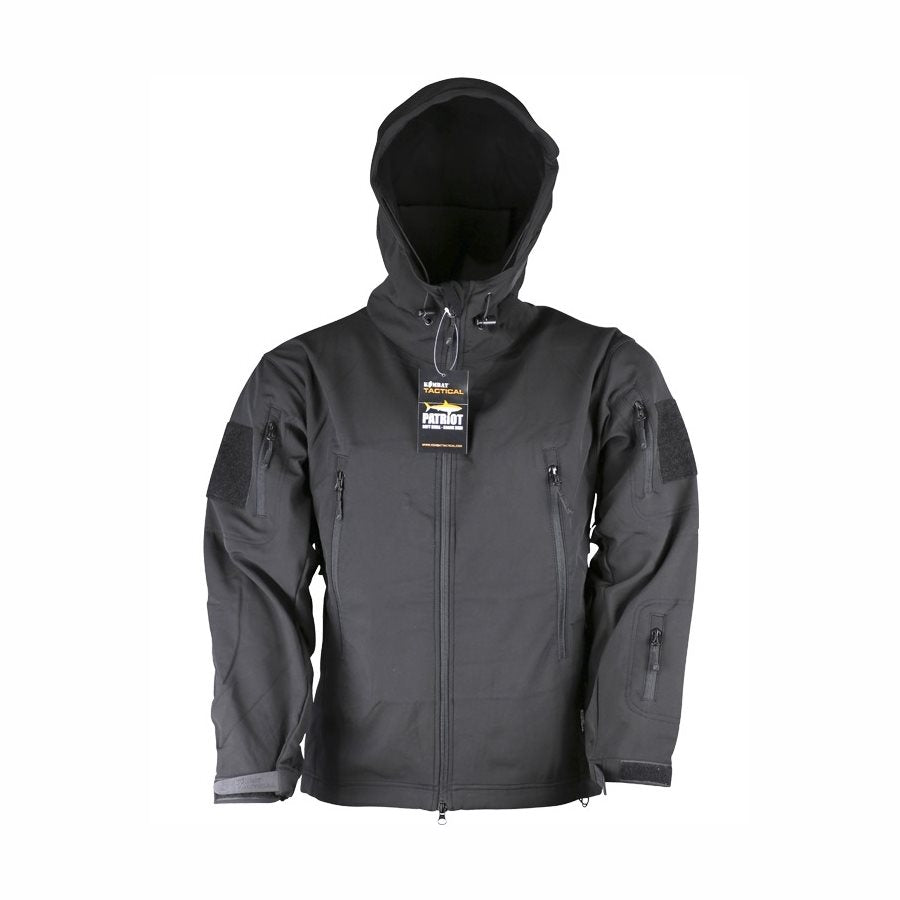 Chaqueta Softshell Tactical Patriot negra vista frontal con capucha y bolsillos con cremallera
