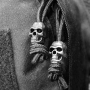 Cuenta calavera plateada de plástico para cordón, longitud aprox. 1,8 cm