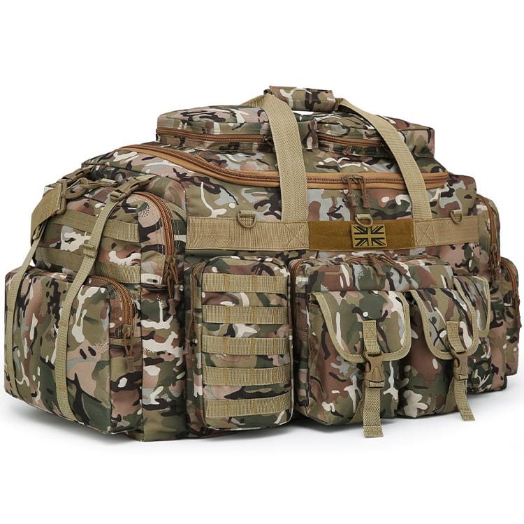 Bolsa SAXON HOLDALL negra 125 L con 11 bolsillos y correa ajustable