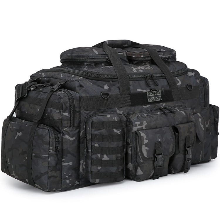 Bolsa SAXON HOLDALL negra 125 L con 11 bolsillos y correa ajustable