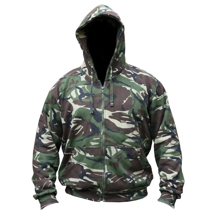 Sudadera ARY en camuflaje DPM con capucha ajustable, cremallera central y forro polar