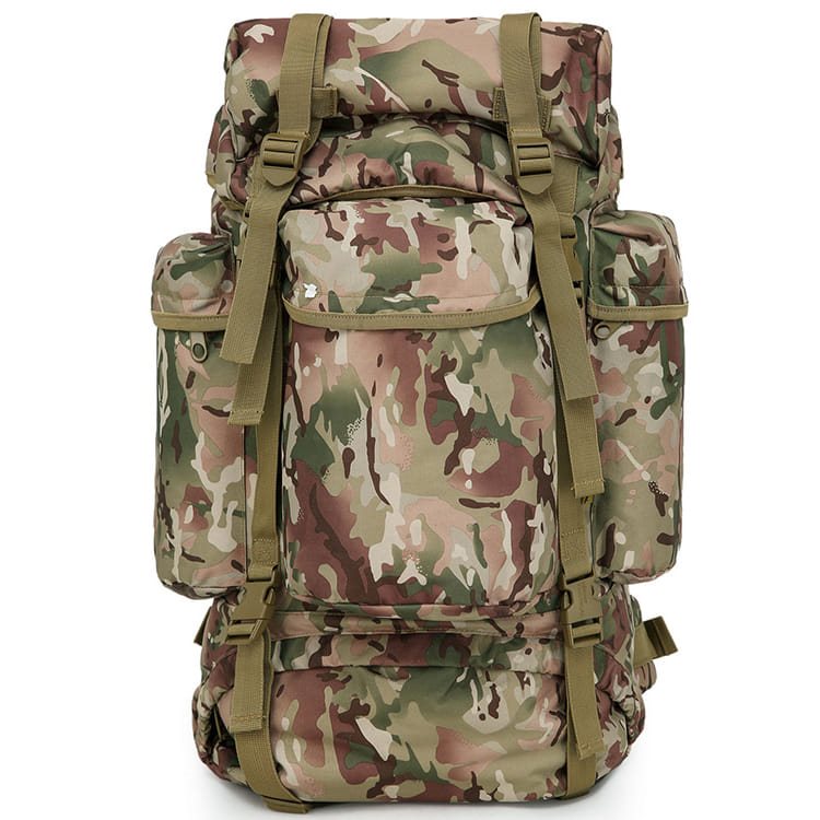 Imagen de la Mochila CADET 60 litros con bolsillos laterales, bolsillo frontal y compartimento para saco de dormir.