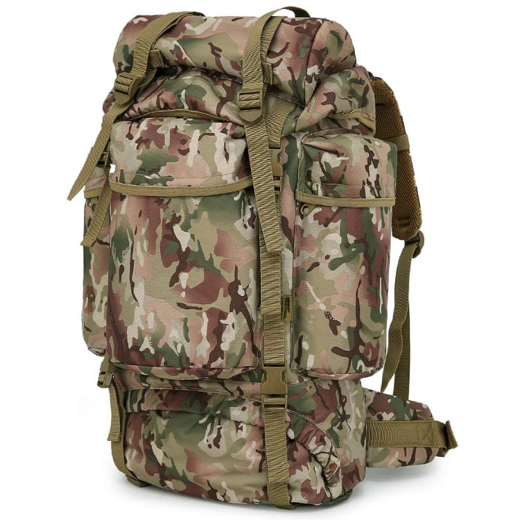Imagen de la Mochila CADET 60 litros con bolsillos laterales, bolsillo frontal y compartimento para saco de dormir.