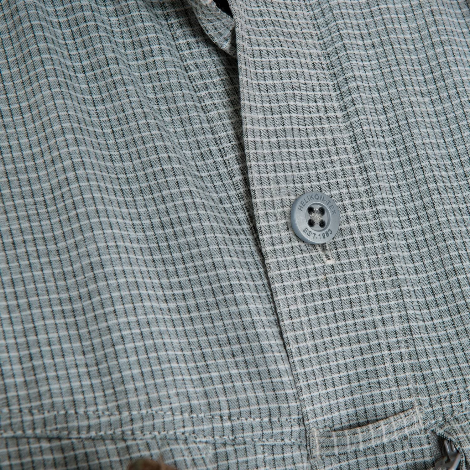 Camisa DEFENDER Mk2 ULTRALIGHT Helikon-Tex, manga corta, tejido Aero-Tech elástico, 4 bolsillos y protección UPF30