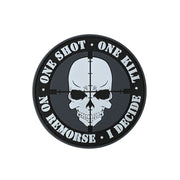 Parche plástico ONE SHOT - ONE KILL negro con velcro, aprox. 7,5 cm