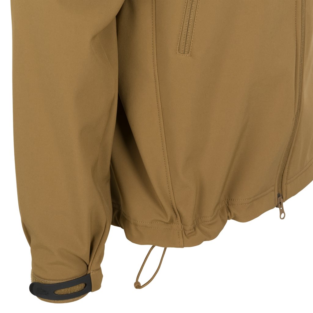 Chaqueta Gunfighter Shark Skin Coyote en tejido softshell con acabado teflón, vista frontal